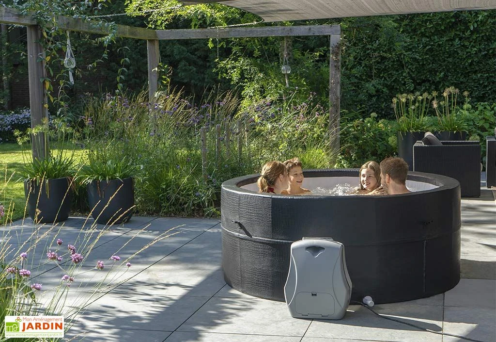 EXIT TOYS Spa Extérieur Rigide Rond 4 Places Ø 184 Cm – Leather Premium Noir 4 EXIT TOYS Spa Extérieur Rigide Rond 4 Places Ø 184 Cm – Leather Premium Noir – Image 4