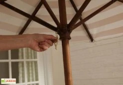 KidKraft Salon De Jardin Bois Pour Enfants : Table, Bancs, Parasol Taupe -Hevea Jardin Magasin salon jardin enfant table banc bois parasol 3