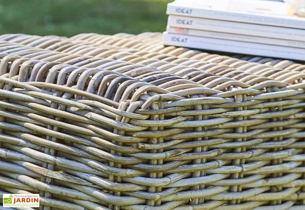 Salon De Jardin En Kubu 4/5 Places – 1 Table, 1 Canapé Et 2 Fauteuils 6 Salon De Jardin En Kubu 4/5 Places – 1 Table, 1 Canapé Et 2 Fauteuils – Image 6