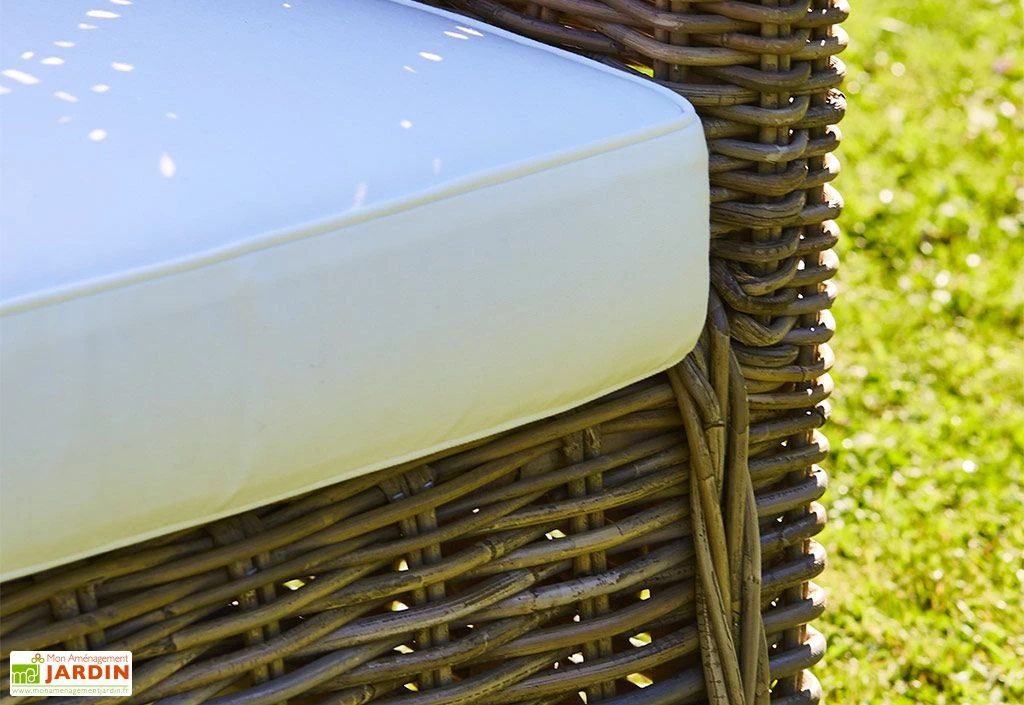 Salon De Jardin En Kubu 4/5 Places – 1 Table, 1 Canapé Et 2 Fauteuils 4 Salon De Jardin En Kubu 4/5 Places – 1 Table, 1 Canapé Et 2 Fauteuils – Image 4